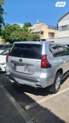 טויוטה לנד קרוזר ארוך 4X4 Luxury אוט' דיזל 7 מק' 2.8 (177 כ"ס) דיזל