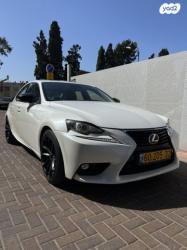 לקסוס IS300h Executive הייבריד אוט' 2.5 (181 כ"ס) בנזין 2015 למכירה בר