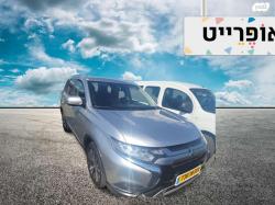 מיצובישי אאוטלנדר Instyle אוט' 7 מק' 2.0 (150 כ"ס) בנזין 2019 למכיר