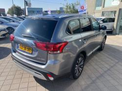 מיצובישי אאוטלנדר Instyle אוט' 7 מק' 2.0 (150 כ"ס) בנזין 2019 למכיר
