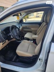 מיצובישי אאוטלנדר Intense אוט' 7 מק' 2.0 (150 כ"ס) בנזין 2017 למכיר