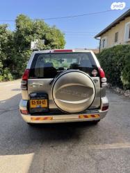 טויוטה לנד קרוזר ארוך 4X4 STD אוט' דיזל 8 מק' 3.0 (166 כ''ס) דיזל 2