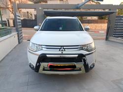 מיצובישי אאוטלנדר Instyle אוט' 7 מק' 2.0 (150 כ"ס) בנזין 2015 למכיר