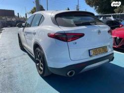 אלפא רומיאו סטלויו 4X4 Monza AWD אוט' 2.0 (200 כ''ס) בנזין 2020 למכיר