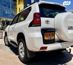 טויוטה לנד קרוזר קצר 4X4 Luxury SWB אוט' 3 דלתות דיזל 2.8 (204 כ''ס) 