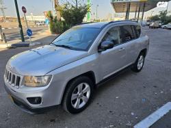 ג'יפ / Jeep קומפאס 4X4 Sport אוט' 2.4 (168 כ''ס) בנזין 2012 למכירה במזכ