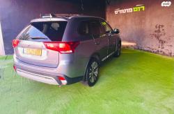 מיצובישי אאוטלנדר Instyle אוט' 7 מק' 2.0 (150 כ"ס) בנזין 2018 למכיר