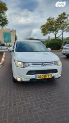 מיצובישי אאוטלנדר Instyle אוט' 5 מק' 2.0 (150 כ"ס) בנזין 2014 למכיר