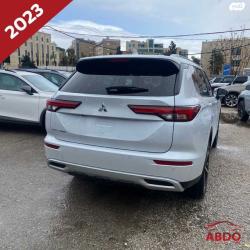 מיצובישי אאוטלנדר Instyle אוט' 7 מק' 2.5 (181 כ"ס) בנזין 2023 למכיר