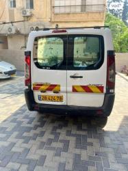 סיטרואן ג'אמפי קצר/בינוני Fourgon סגור ידני דיזל 1.6 (90 כ''ס) ד