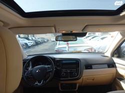 מיצובישי אאוטלנדר 4X4 Elite אוט' 7 מק' 2.0 (150 כ"ס) [2015 ואילך] בנז