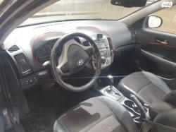 יונדאי i30 Supreme אוט' 1.6 (126 כ''ס) בנזין 2011 למכירה ברחובות