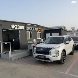 מיצובישי אאוטלנדר Instyle אוט' 7 מק' 2.5 (181 כ"ס) בנזין 2023 למכיר