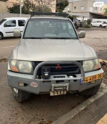 מיצובישי פג'רו ארוך 4X4 GLX אוט' דיזל 7 מק' 3.2 (165 כ''ס) דיזל 2002 