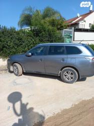 מיצובישי אאוטלנדר Instyle אוט' 7 מק' 2.0 (150 כ"ס) בנזין 2015 למכיר