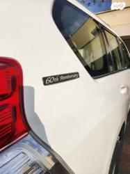 טויוטה לנד קרוזר ארוך 4X4 Luxury 60th אוט' דיזל 7 מק' 3.0 (190 כ''ס) ד