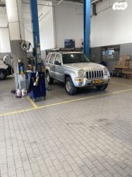 ג'יפ / Jeep ליברטי (עד 2013) 4X4 Limited אוט' 3.7 (211 כ''ס) [2002-2004] בנזין 