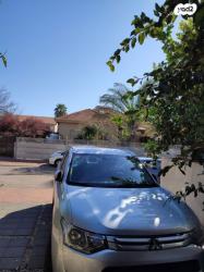 מיצובישי אאוטלנדר Instyle אוט' 7 מק' 2.0 (150 כ"ס) בנזין 2015 למכיר