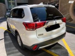 מיצובישי אאוטלנדר 4X4 Supreme אוט' 7 מק' 2.0 (150 כ"ס) בנזין 2016 למכ