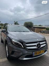 מרצדס GLA GLA200 Urban אוט' 1.6 (156 כ''ס) [2014-2017] בנזין 2016 למכירה בתל