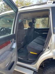 טויוטה לנד קרוזר ארוך 4X4 STD אוט' דיזל 8 מק' 3.0 (173 כ''ס) דיזל 2