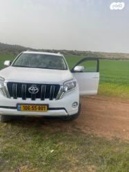 טויוטה לנד קרוזר ארוך 4X4 Luxury אוט' דיזל 7 מק' 2.8 (177 כ"ס) דיזל