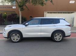 מיצובישי אאוטלנדר Executive אוט' 7 מק' 2.5 (181 כ"ס) בנזין 2021 למכי