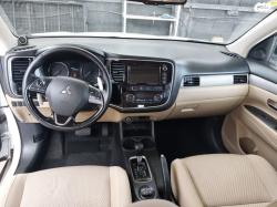 מיצובישי אאוטלנדר Instyle אוט' 7 מק' 2.0 (150 כ"ס) בנזין 2016 למכיר