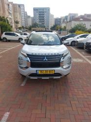 מיצובישי אאוטלנדר Instyle אוט' 7 מק' 2.5 (181 כ"ס) בנזין 2023 למכיר