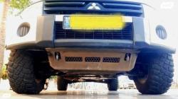 מיצובישי פג'רו ארוך 4X4 Desert אוט' דיזל 7 מק' 3.2 (200 כ"ס) דיזל 200