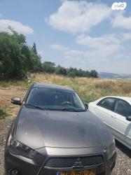 מיצובישי אאוטלנדר Invite אוט' 5 מק' 2.0 (147 כ''ס) בנזין 2010 למכיר