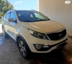 קיה ספורטז' EX אוט' 2.0 (166 כ''ס) בנזין 2015 למכירה בנצרת עילית 