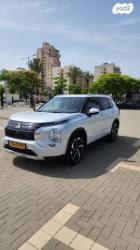 מיצובישי אאוטלנדר Premium אוט' 7 מק' 2.5 (181 כ"ס) בנזין 2022 למכיר