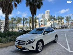 מרצדס GLA GLA200 Urban אוט' 1.6 (156 כ''ס) [2014-2017] בנזין 2014 למכירה באש