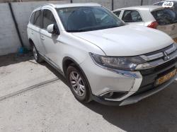 מיצובישי אאוטלנדר Instyle אוט' 7 מק' 2.0 (150 כ"ס) בנזין 2017 למכיר