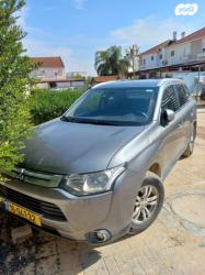מיצובישי אאוטלנדר Instyle אוט' 7 מק' 2.0 (150 כ"ס) בנזין 2015 למכיר