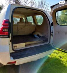 טויוטה לנד קרוזר ארוך 4X4 Luxury אוט' דיזל 5 מק' 2.8 (177 כ"ס) דיזל