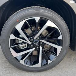 מיצובישי אאוטלנדר Instyle אוט' 7 מק' 2.5 (181 כ"ס) בנזין 2023 למכיר