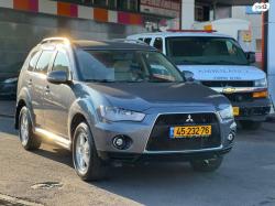 מיצובישי אאוטלנדר 4X4 Comfort אוט' 7 מק' 2.4 (170 כ"ס) [2010-2012] בנזין