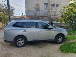 מיצובישי אאוטלנדר Instyle אוט' 7 מק' 2.0 (150 כ"ס) בנזין 2014 למכיר