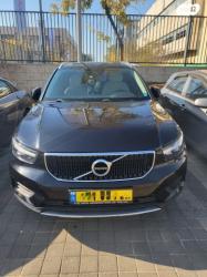 וולוו XC40 T4 Momentum אוט' 2.0 (190 כ''ס) בנזין 2018 למכירה בכפר סבא