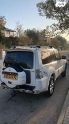 מיצובישי פג'רו ארוך 4X4 Desert אוט' 7 מק' 3.8 (250 כ''ס) [2010-2011] בנזי