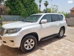 טויוטה לנד קרוזר ארוך 4X4 Select אוט' דיזל 7 מק' 2.8 (177 כ"ס) דיזל