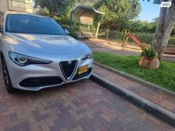 אלפא רומיאו סטלויו 4X4 Monza AWD אוט' 2.0 (200 כ''ס) בנזין 2021 למכיר