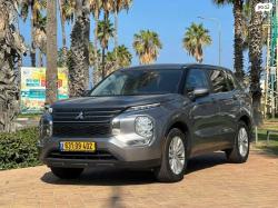 מיצובישי אאוטלנדר Executive אוט' 7 מק' 2.5 (181 כ"ס) בנזין 2021 למכי