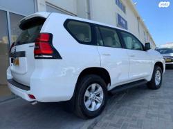 טויוטה לנד קרוזר ארוך Select אוט' 7 מק' דיזל 5 דל' 2.8 (204 כ"ס) די