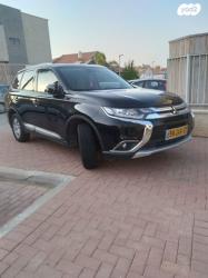 מיצובישי אאוטלנדר 4X4 Elite אוט' 7 מק' 2.0 (150 כ"ס) [2015 ואילך] בנז