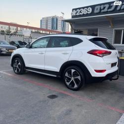 יונדאי טוסון Open Sky Plus אוט' בנזין 2.0 (155 כ''ס) בנזין 2018 למכיר