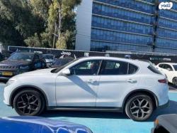 אלפא רומיאו סטלויו 4X4 Monza AWD אוט' 2.0 (200 כ''ס) בנזין 2020 למכיר