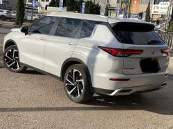 מיצובישי אאוטלנדר Instyle אוט' 7 מק' 2.5 (181 כ"ס) בנזין 2021 למכיר